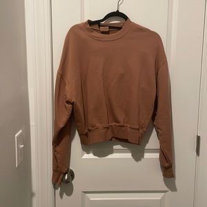 SKIMS crewneck sweatshirt. Camel size L wash, never worn